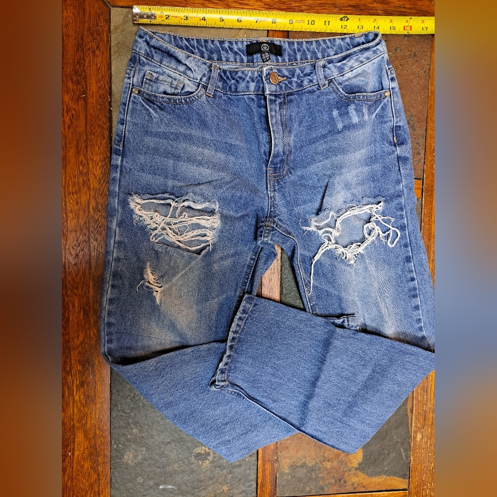 Missguided Distressed Ripped Denim Jeans